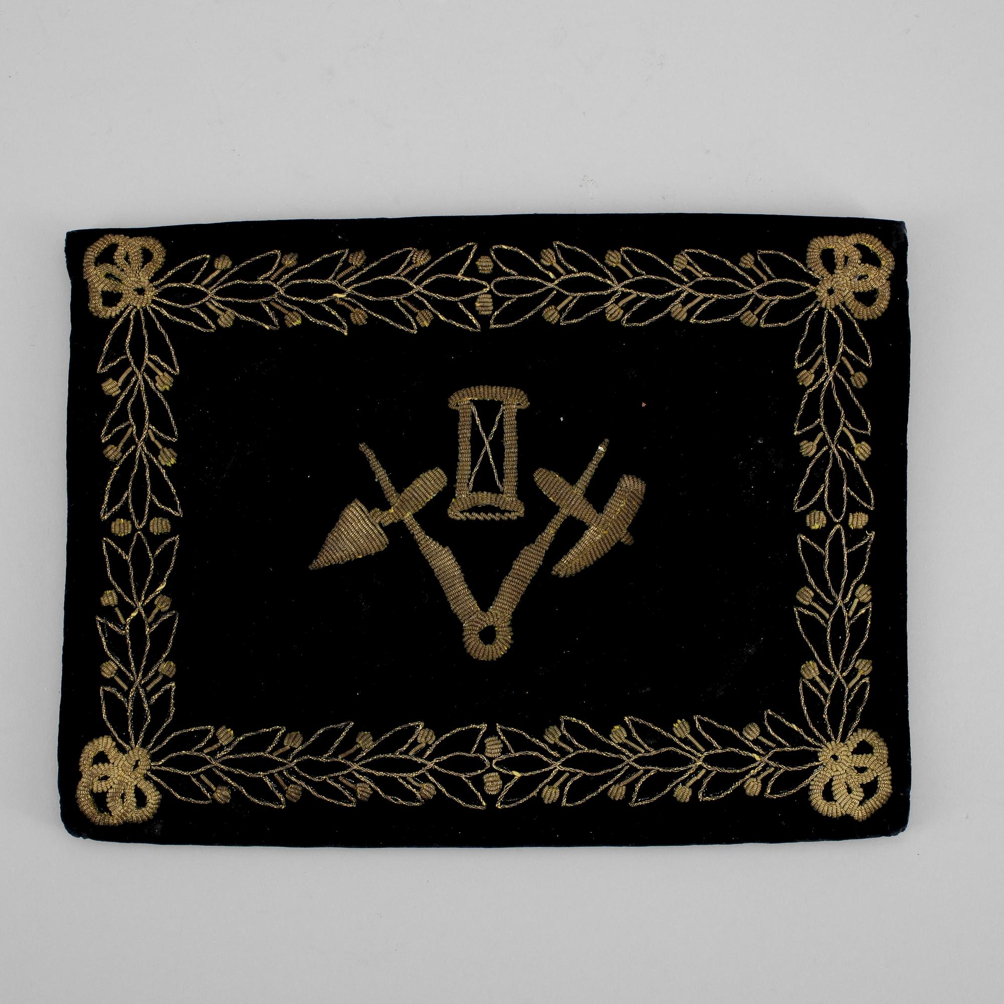 VÄSKA / ETUI, svart sammet, 1900-talets första kvartal.