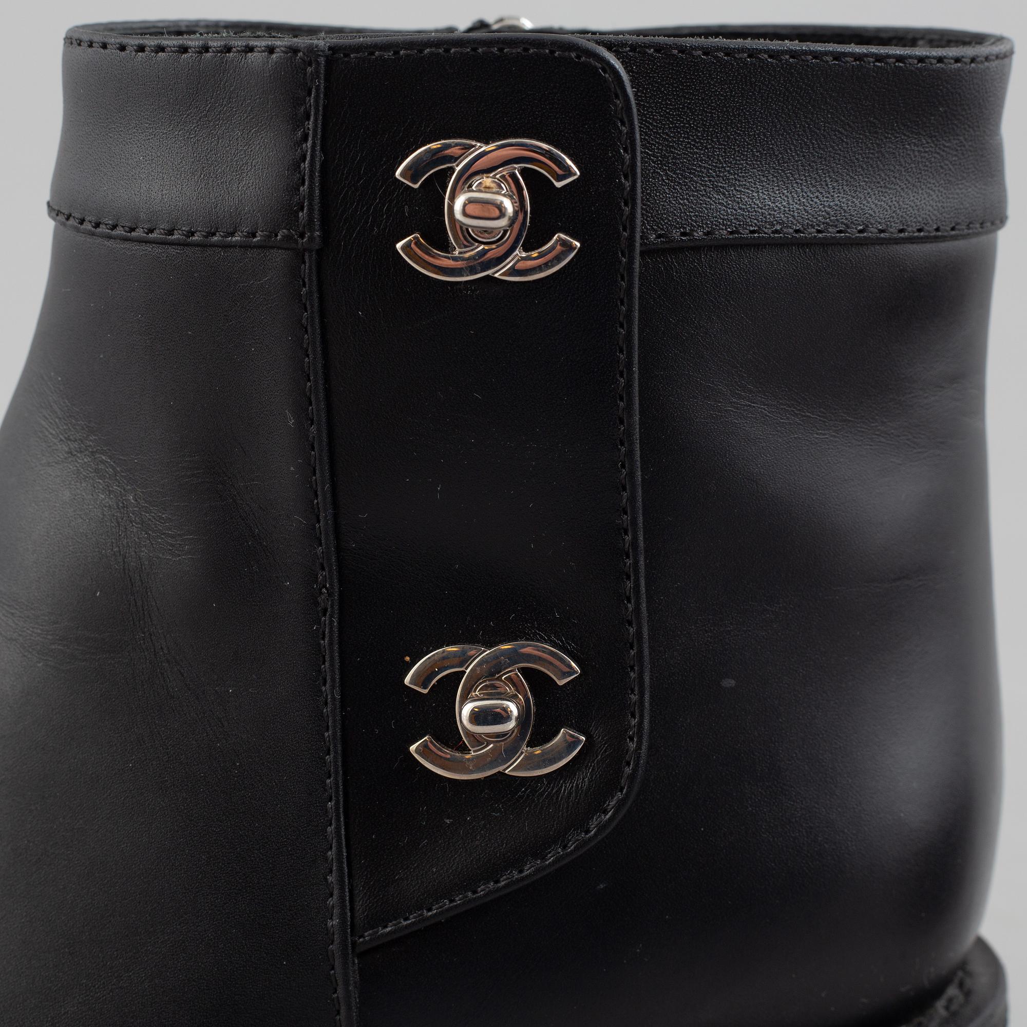 Chanel, boots, size 38 C.