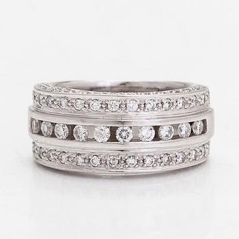 A 14K white gold ring, diamonds totalling approximately 0.75 ct.