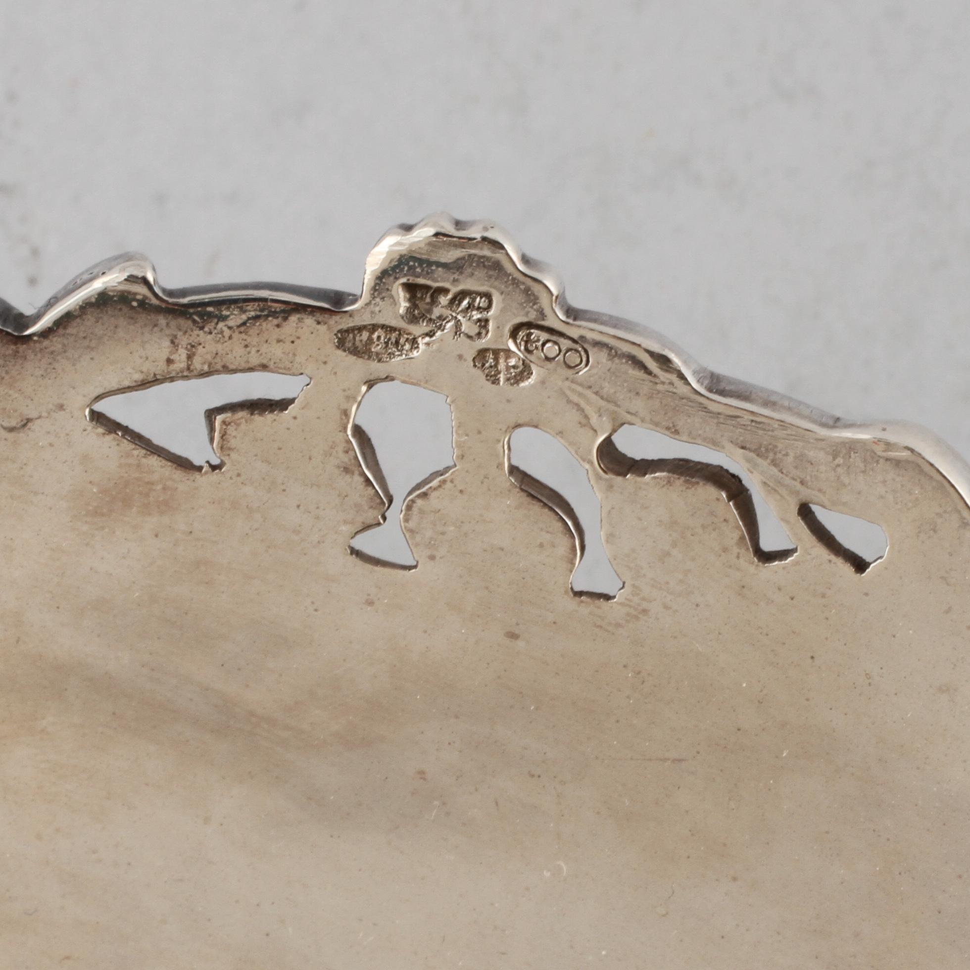 SKÅL, låghaltigt silver, utländska stämplar,omkring 1900-talets mitt. Vikt 315 g.