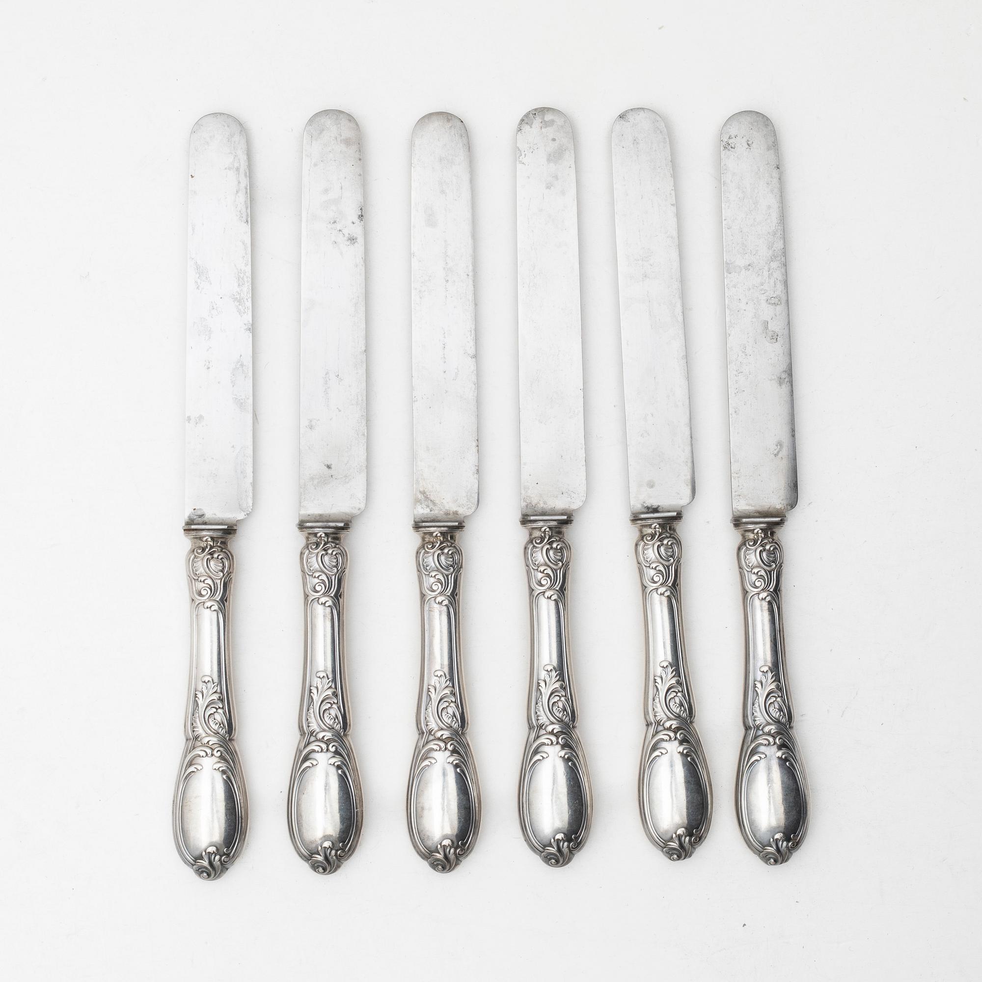 Twelve French silver knives, Hènin & Cie, Paris, circa 1900.