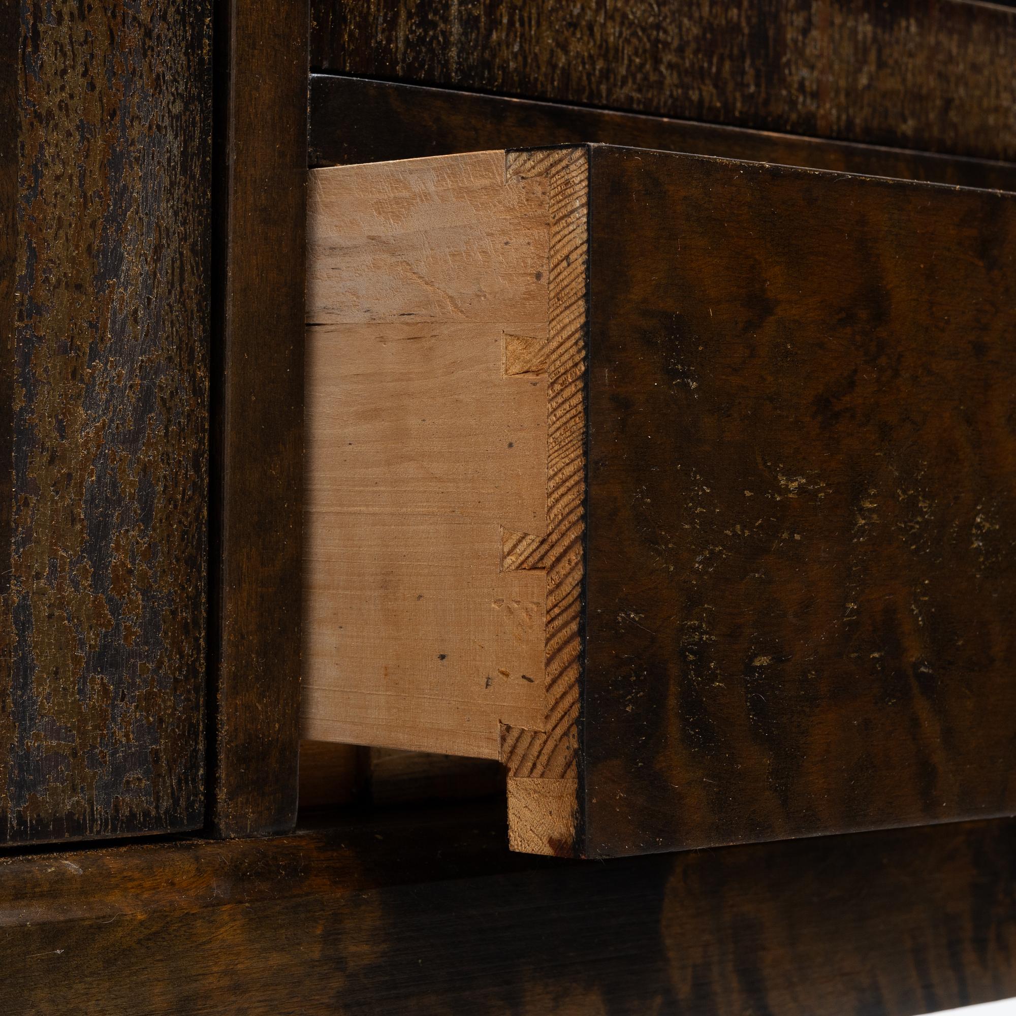 Vitrinskåp, 1920-tal.