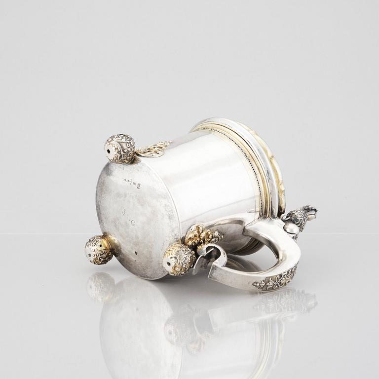 A Swedish 18th century parcel-gilt silver tankard, mark of Niclas Warneck, Karlstad 1751.