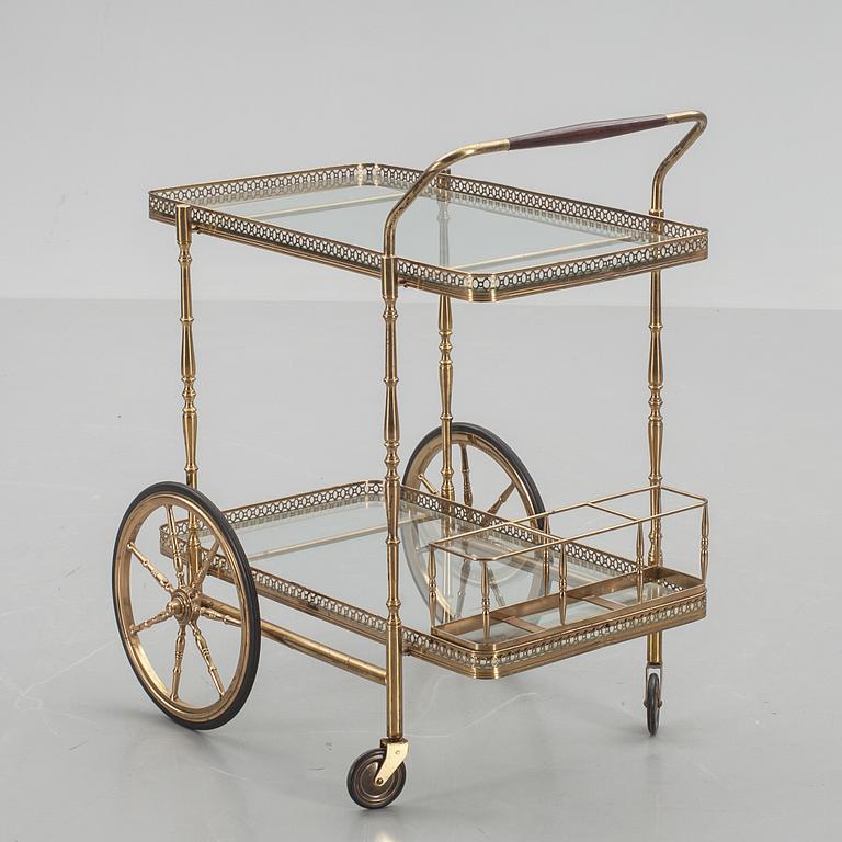 SERVERINGSVAGN, metall. 1900-talets andra del.