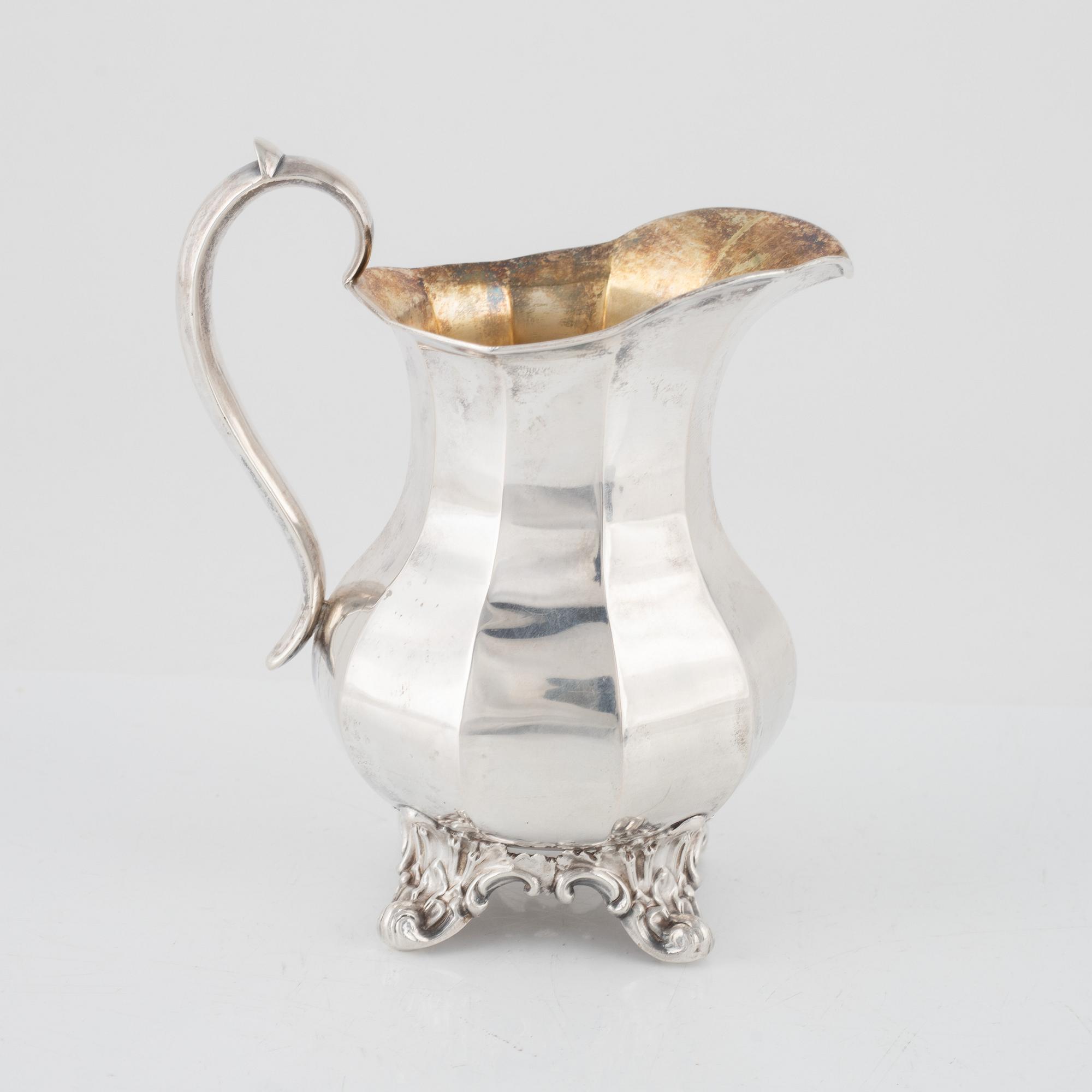 Gustaf Möllenborg, gräddkanna, silver, nyrokoko, Stockholm 1844.