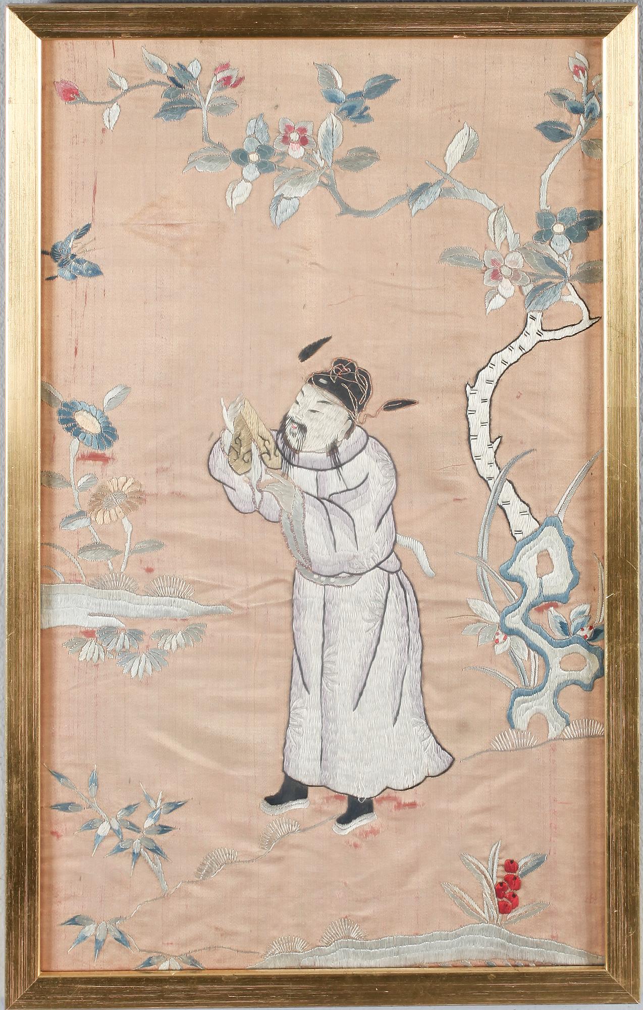 BRODERIER, 2 st, på siden, Kina, 1900-talets första hälft.