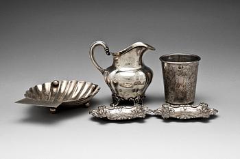 PARTI SILVER, 5 delar, bl a Adolf Lilja, Stockholm, 1847. Tot ca 489 g.