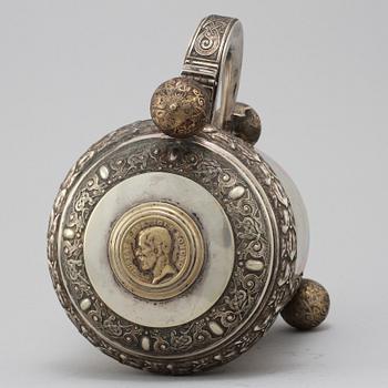STOP, silver, C H Hallberg, Stockholm, 1912. Vikt 880 g.