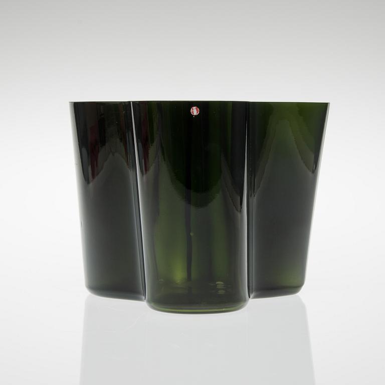 ALVAR AALTO, VAS, "Savoy", signerad Alvar Aalto - 3030. Iittala.