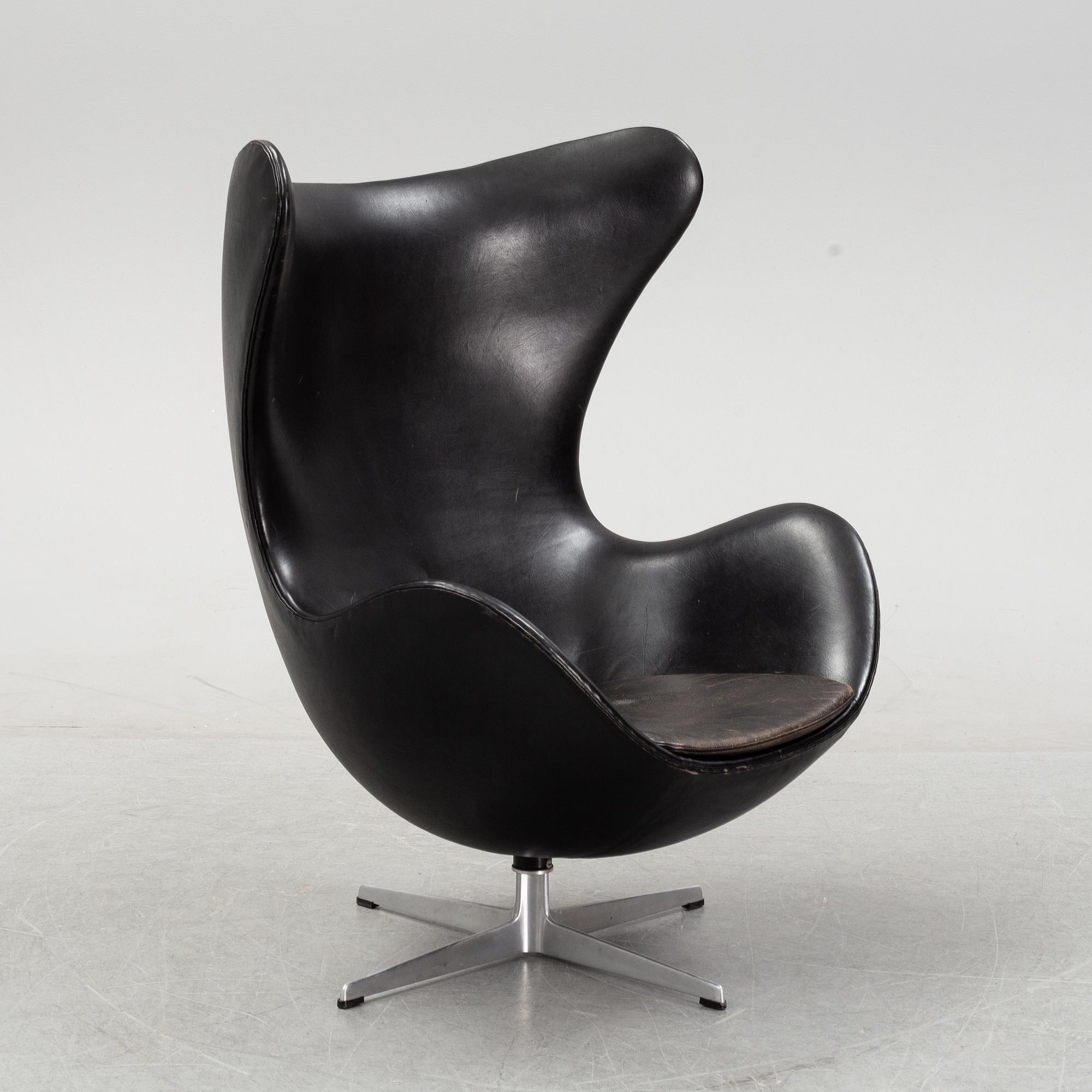 Arne Jacobsen, a 'The egg' easy chair, Fritz Hansen, 1960s.