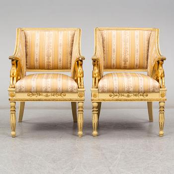 FÅTÖLJER, ett par, sengustaviansk stil, omkring år 1900.