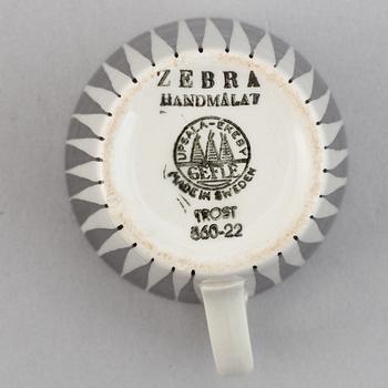 Eugen Trost, kaffekoppar med fat, 7 st, flintgods, "Zebra", Gefle.