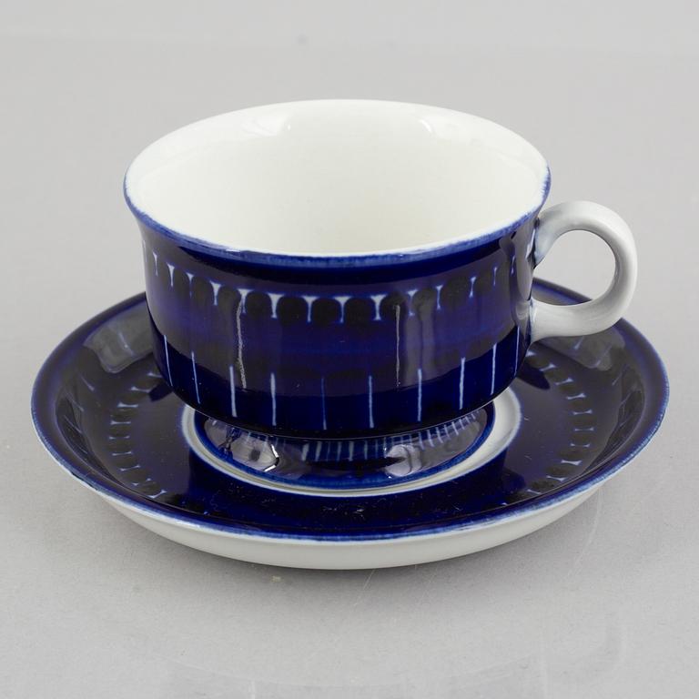 Ulla Procopé, a 40-piece porcelain service, "Valencia", Arabia, Finland.