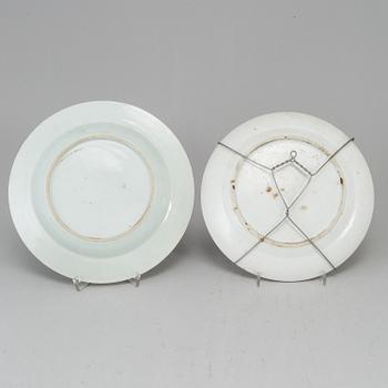 A set of three grisaille dishes and a tea caddie, Qing dynasty, Qianlong (1736-95).