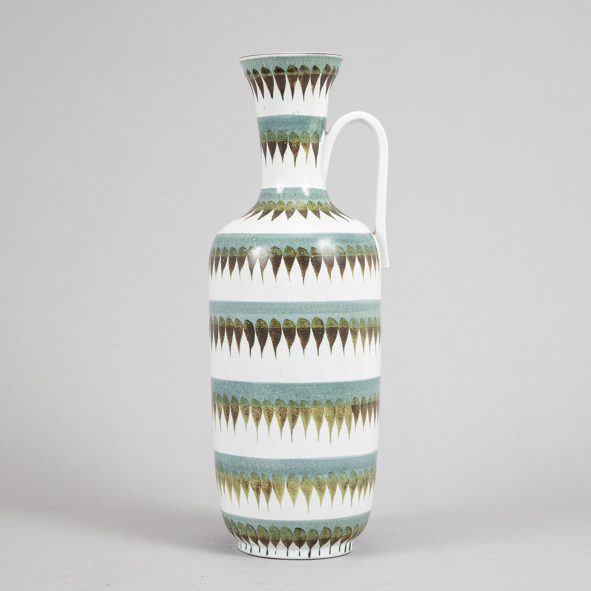 An earthenware vase by Stig Lindberg, Gustavsberg Studio.