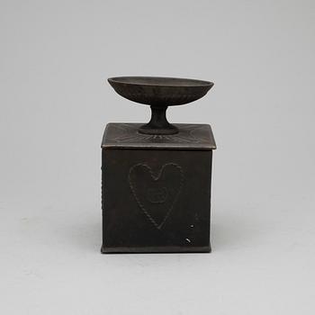 TOBAKSBURK, gjutjärn, 1800-tal.