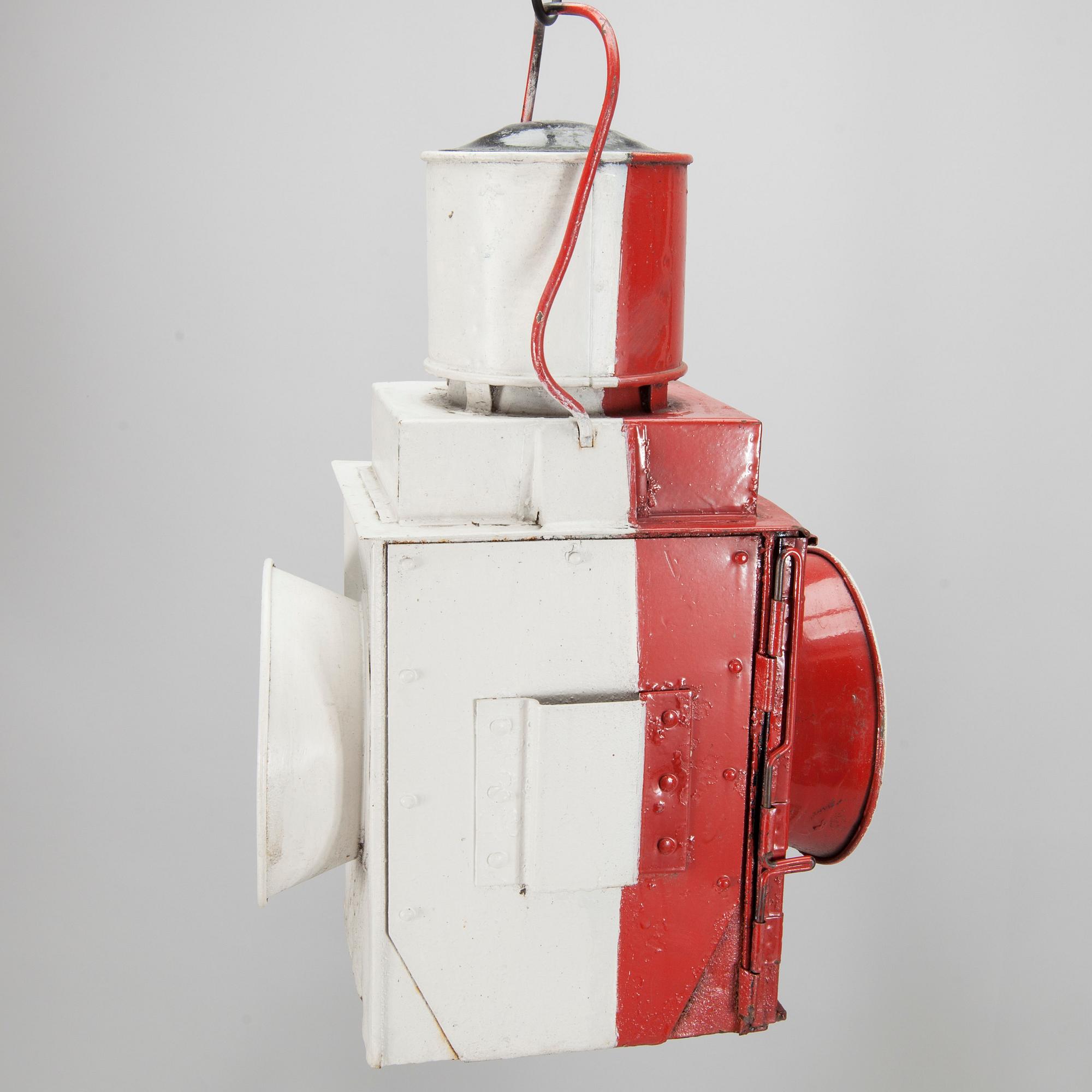 LYKTA, målad metall, 1900-tal.