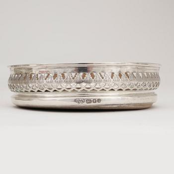COASTERS, 2 st, silver, London, England, omkring år 1900.