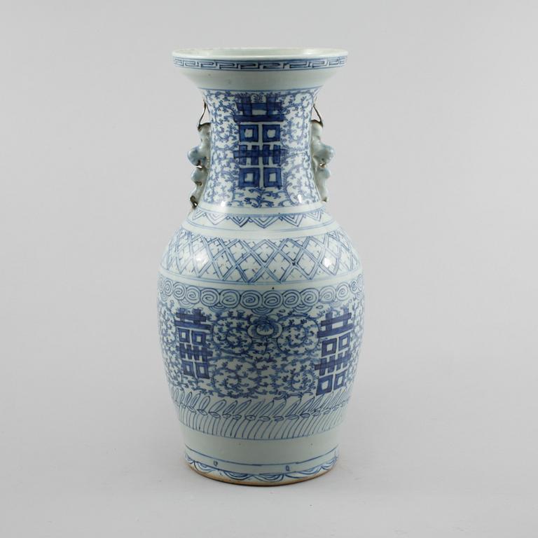 URNA, porslin, Kina, 1800/1900-tal.