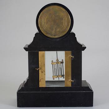 BORDSPENDYL, Japy Freres & Cie, Paris, sent 1800-tal.