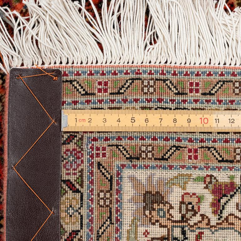 Carpet, Tabriz, approx. 300 x 205 cm.