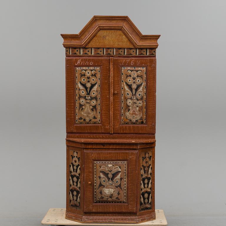 A swedish cupboard, probably Dalarna, early 19th century.