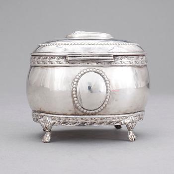 SOCKERSKRIN, silver, importstmpl. Gustaviansk stil. 1900-tal. Ca 250 g.