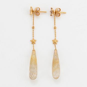 OLE LYNGGAARD earrings, 18K gold.