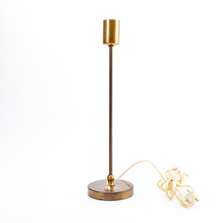 A Josef Frank mid 1900s brass table lamp modelnr 2332.