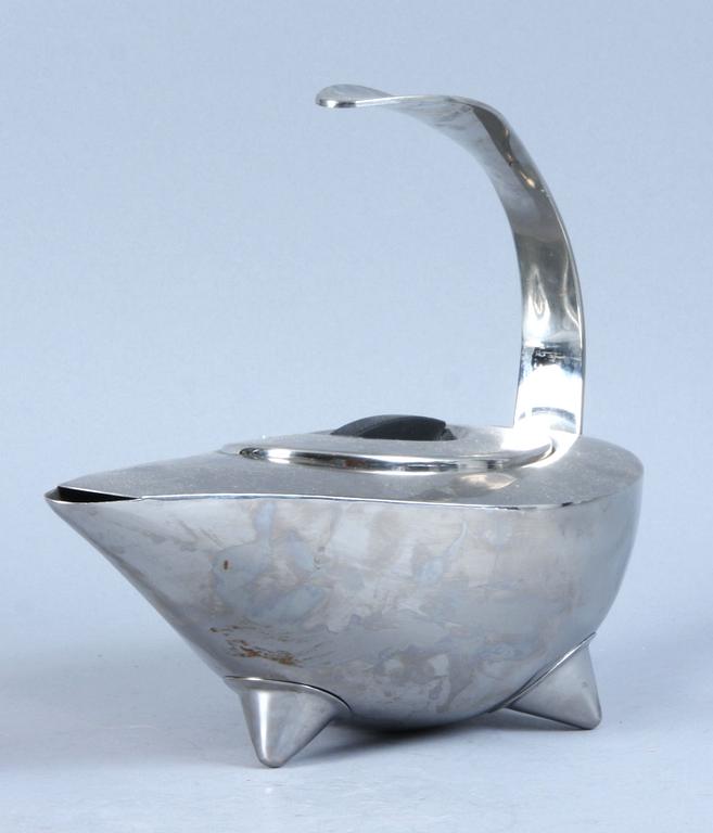 TEKANNA, stål, "Naoko", formgiven av Jorgensen, Bodum.