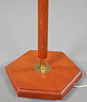 GOLVLAMPA, omkring 1900-talets mitt.