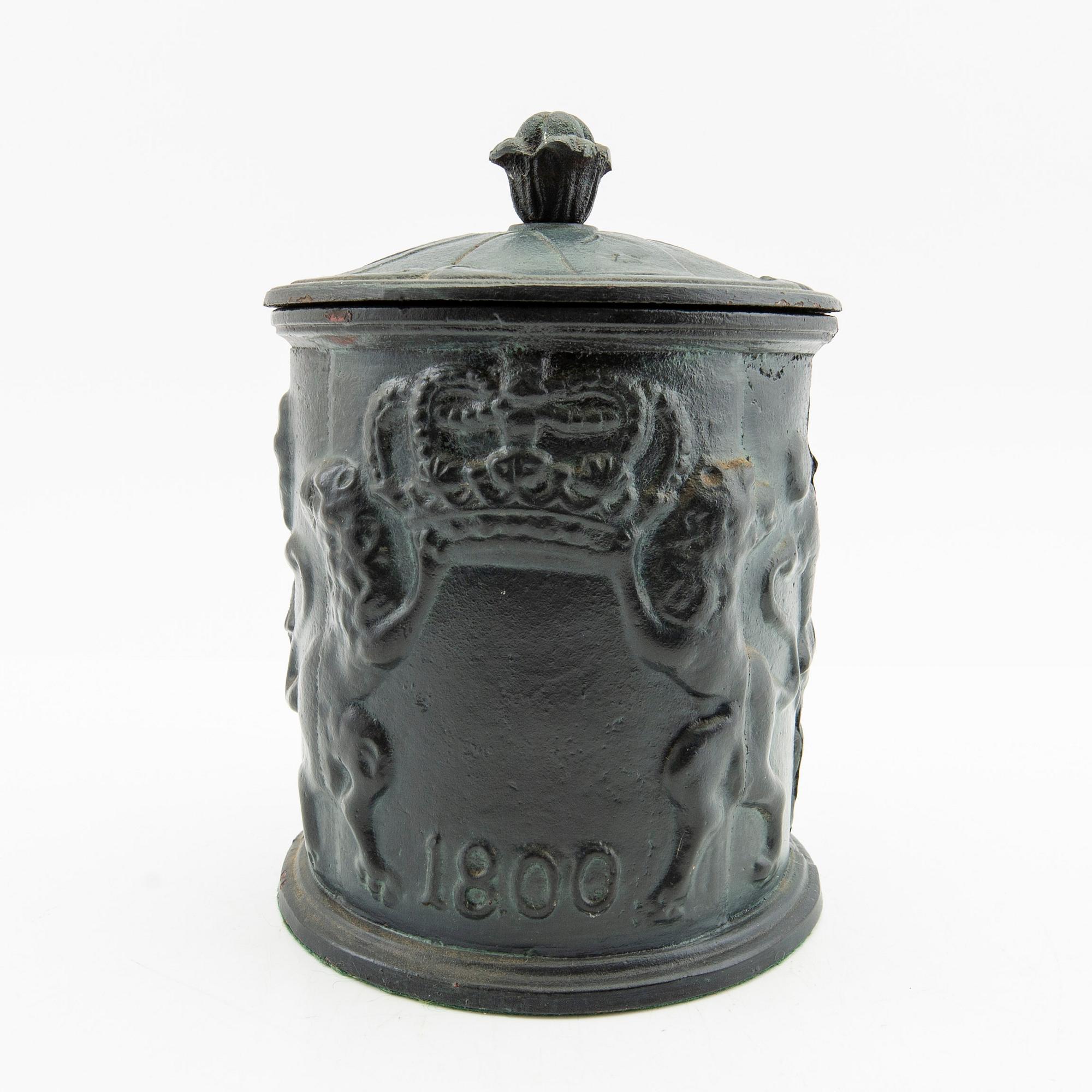 Tobaksburk, gjutjärn, tidigt 1900-tal.