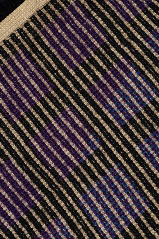 Verner Panton, a carpet, "Finlandia", machine made knotted pile, Unika Vaev, Denmark, ca 227 x 113 cm.