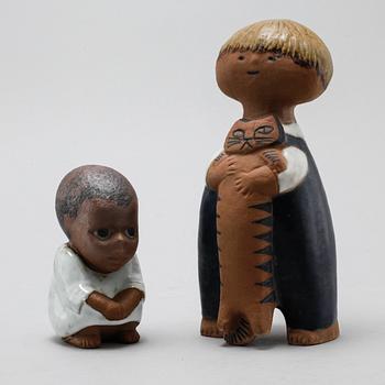 Two stoneware figurines by Lisa Larson, Gustavsberg, from the latter haöf of the 20th century.