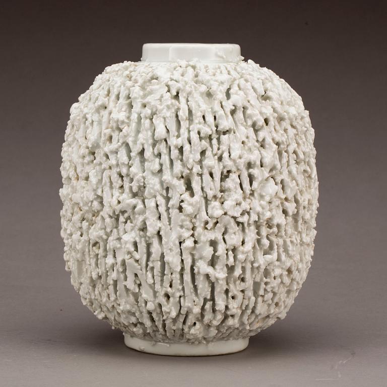 VAS, chamotterat stengods, Gunnar Nylund, Rörstrand, 1900-talets andra hälft.