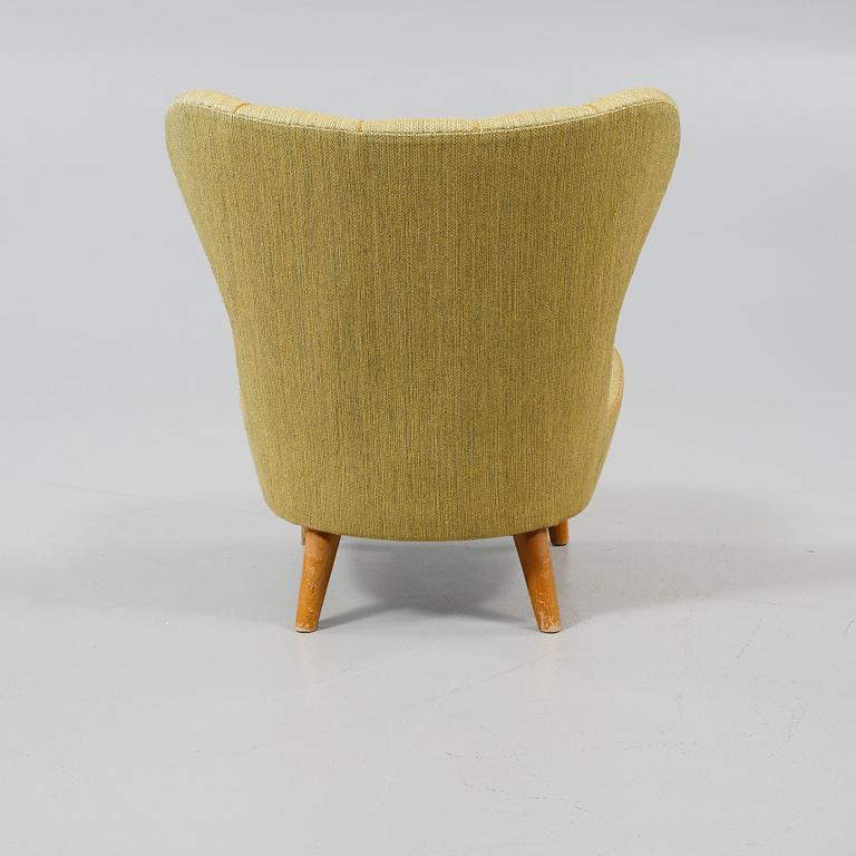 FÅTÖLJ, omkring 1900-talets mitt.