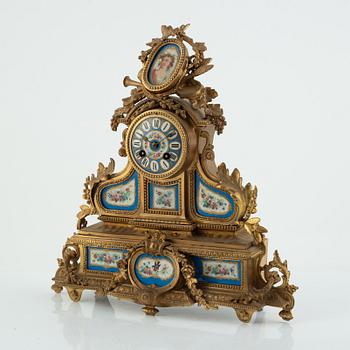 A Louis XVI-style mantel clock, France, circa 1900.