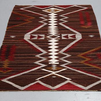 Matta rölakan, ca 178 x 107 cm.