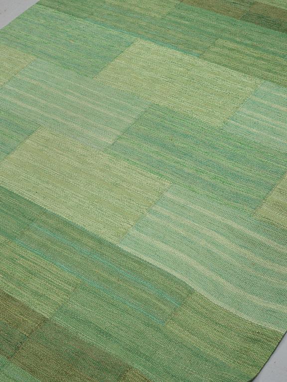 Marianne Richter, Matta, "Muren grön", rölakan, ca 250,5-254,5 x 172-173 cm, signerad AB MMF MR.
