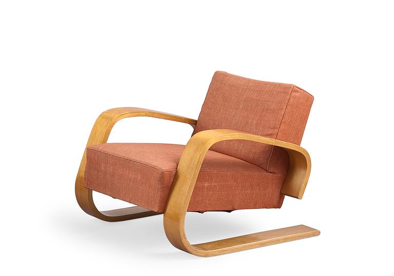 Alvar Aalto, AN ARMCHAIR NO 400.