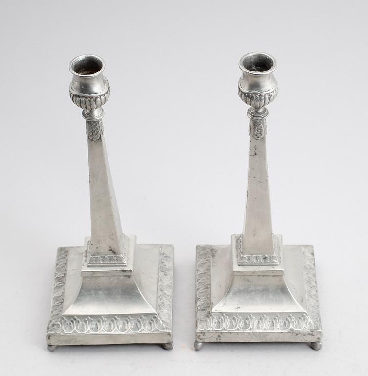 LJUSSTAKAR, 1 par, tenn, Martin Artedius, Norrköping 1800.