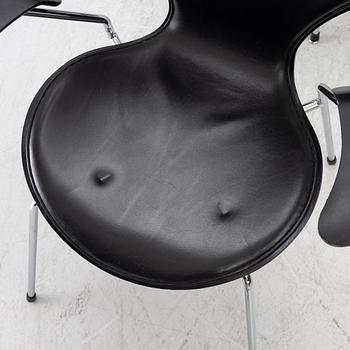 Arne Jacobsen, Armchairs, 3 pcs, “Series 7”, Fritz Hansen.