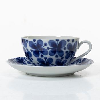 Marianne Westman, A 26 piece 'Mon Amie' porcelain tea service, Rörstrand, Sweden.