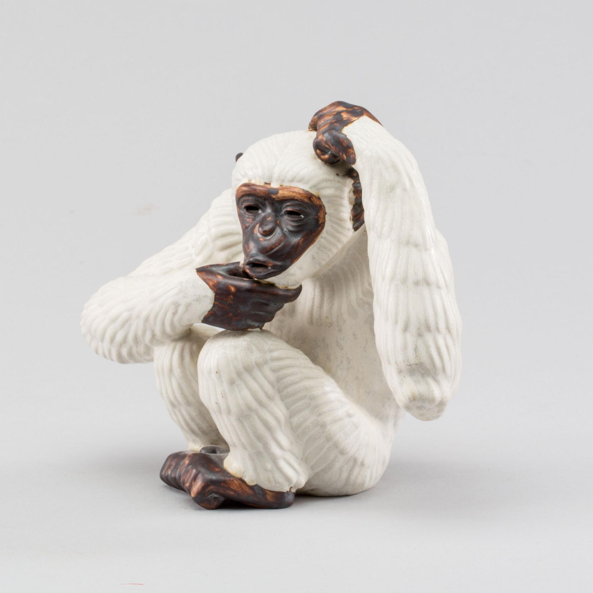 FIGURIN/APA, stengods. Gunnar Nylund, Rörstrand.