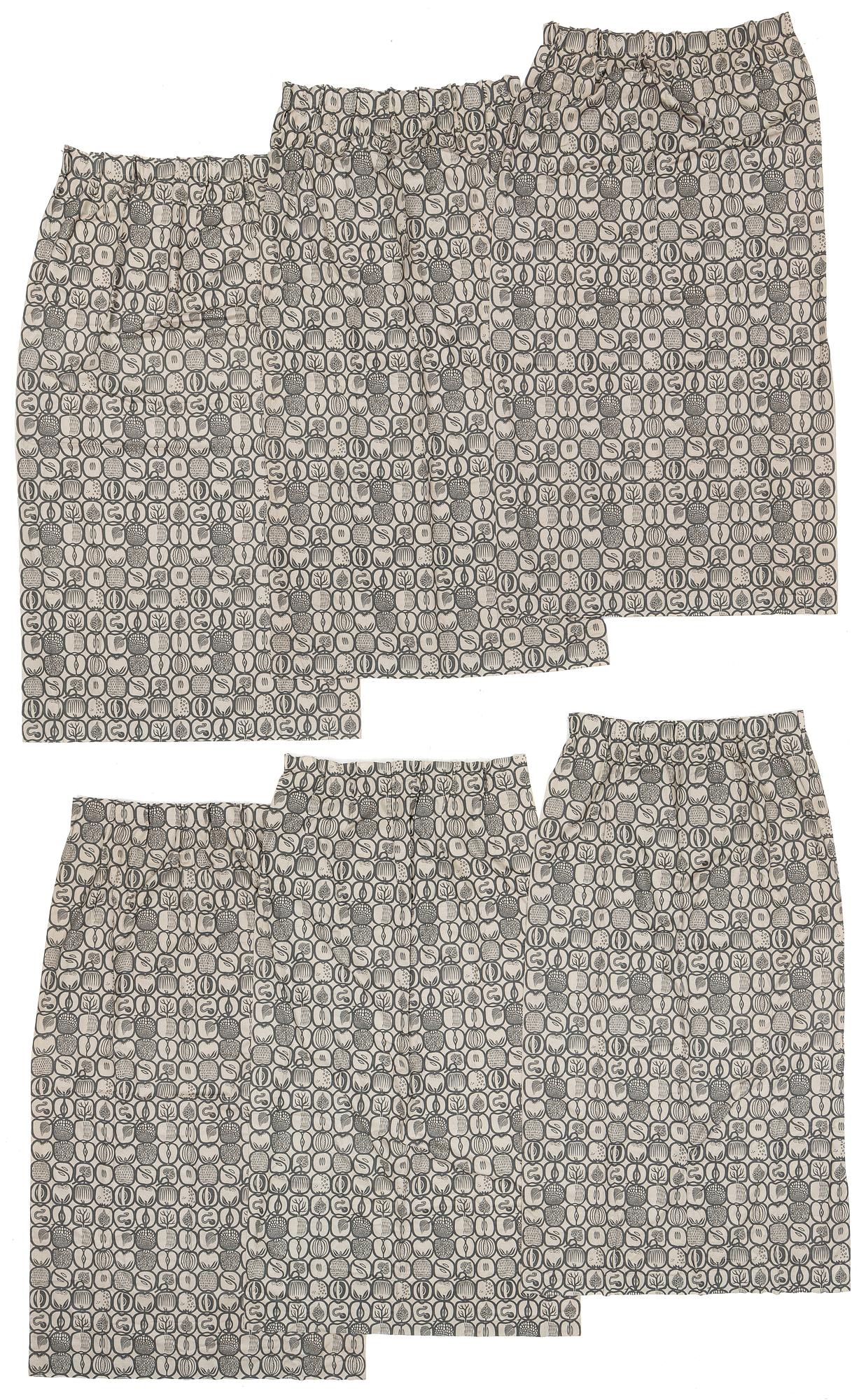Stig Lindberg, Curtains, 6 lengths, in the “Fruktlåda” pattern.