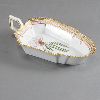 GELÉFAT, porslin, "Flora Danica", Royal Copenhagen, 1900-talets andra hälft.
