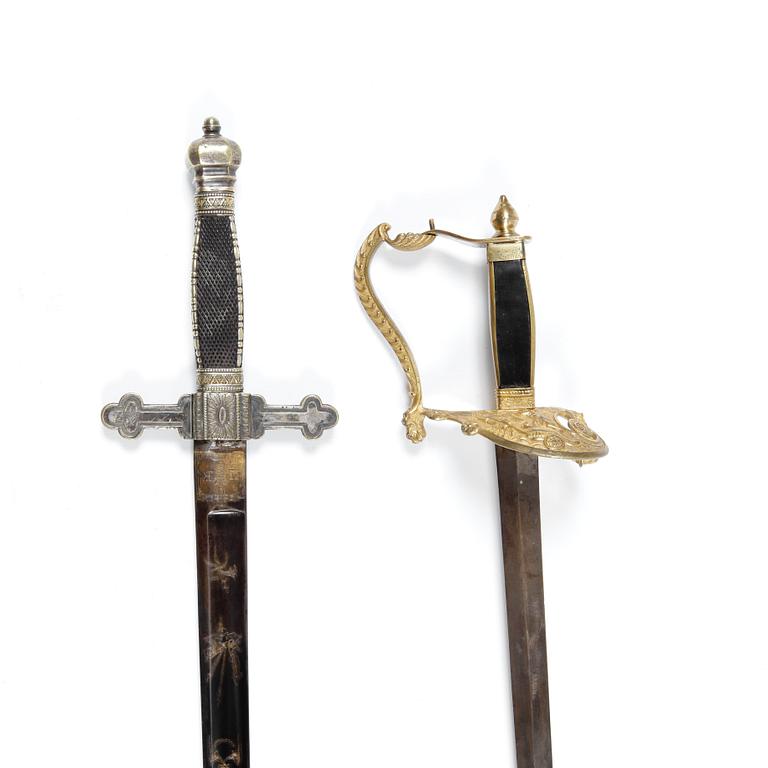 DRÄKTVÄRJOR, 2 st, Sverige, 1800-tal.