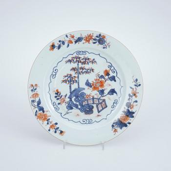 TALLRIKAR, 5 st, porslin, Qianlong, Kina 1700-tal.