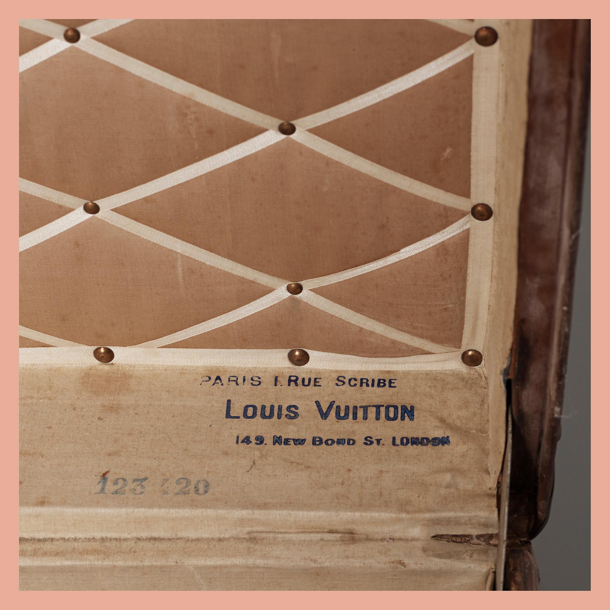 KOFFERT, Louis Vuitton.