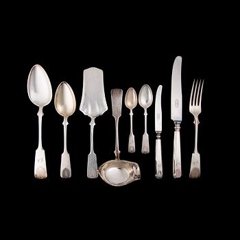 BESTICK, 82 st, silver och nysilver, "Musslan", finska stämplar, bl a Finska Guldsmeds Ab. 1923-48. Silvervikt 1576 g.